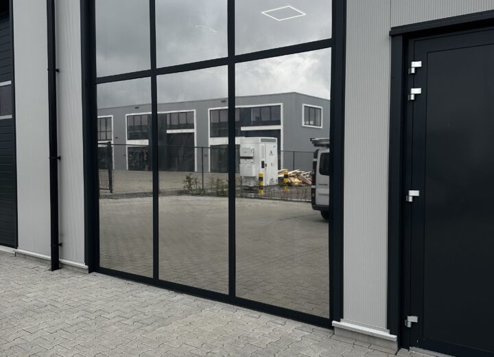 raamfolie laten aanbrengen zonwerende